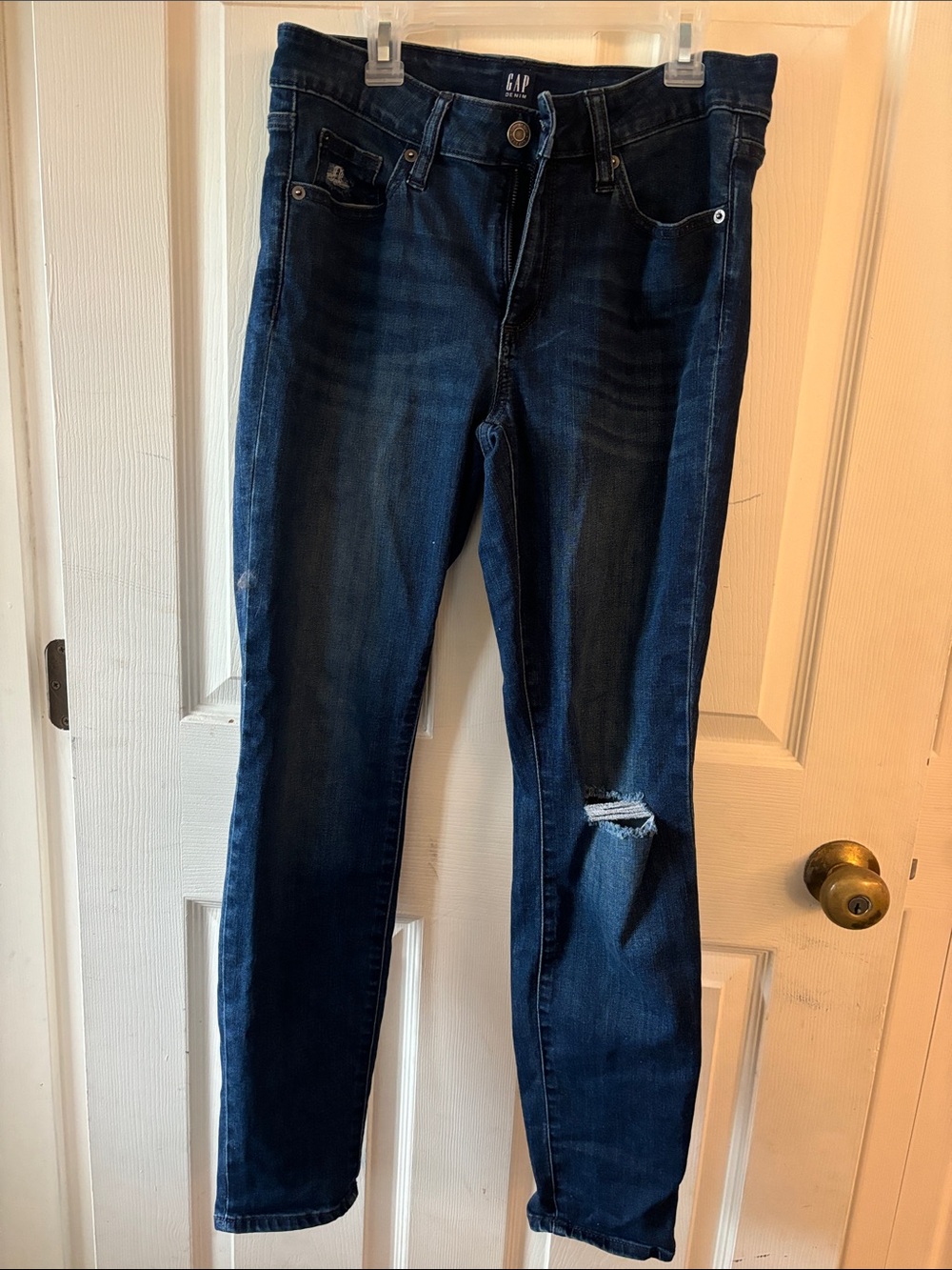 GAP Women's Dark Indigo Skinny Jeans with Knee Distress